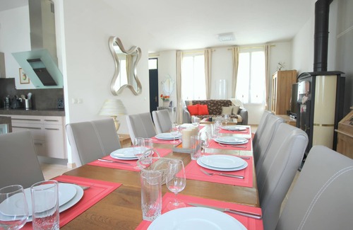 Serris House | Townhouse 10pax Disneyland Val d'Europe (ELBE 4)