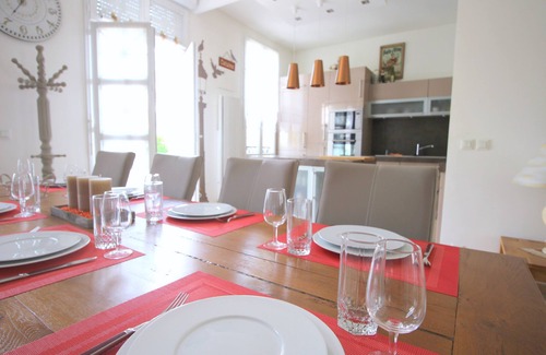 Serris House | Townhouse 10pax Disneyland Val d'Europe (ELBE 4)