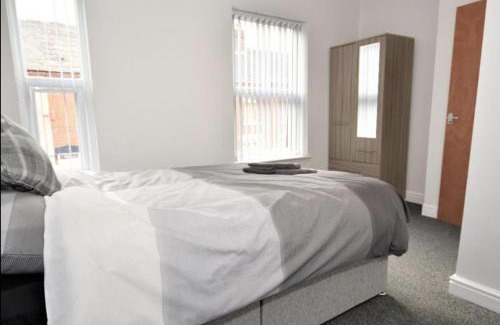 Stoke-on-Trent House | Townhouse @ Birks Street Stoke