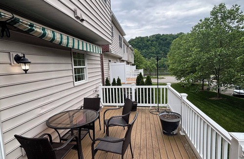 Pittsburgh House | Townhouse in Fox Chapel
