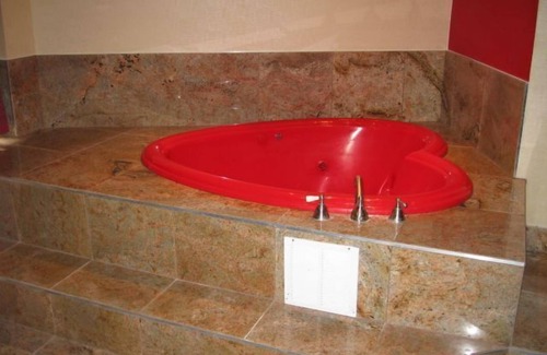 Elmwood Park Hotel | Townhouse Inn & Suites