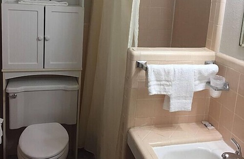 Guthrie Hotel | TownHouse Motel