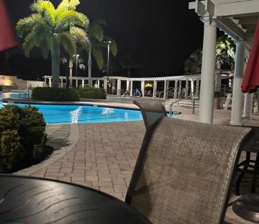 Riverview House | Townhouse Retreat