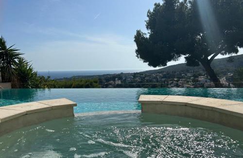 Bandol Villa | Très belle vue sur la baie de Bandol