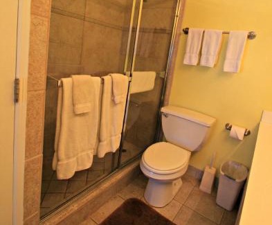 Crescent Beach House | Tradewinds 53