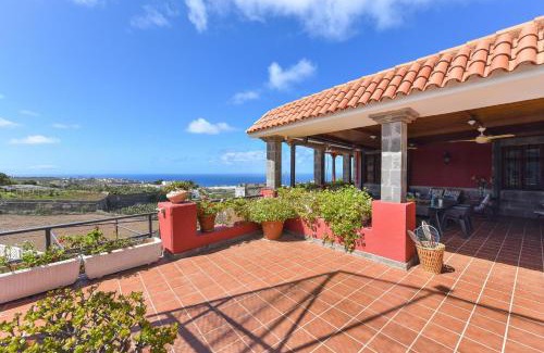 Arucas Villa | Traditional Arucas by VillaGranCanaria