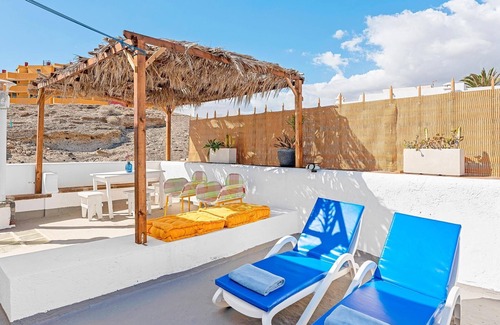 Poris de Abona Cottage | Traditional Canary beach house