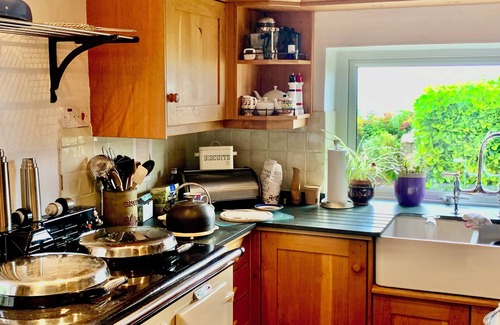 Lower Boscaswell Cottage | Traditional Cornish Stone Cottage with stunning views of the Atlantic