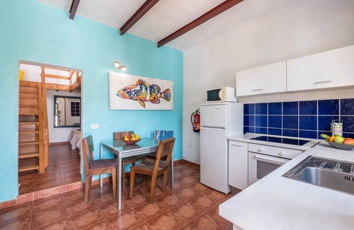 Alcala House | Traditional Holiday Home "Casa Drago" in Alcalá with Sea Access, Terrace and Garden