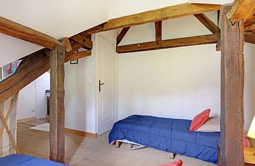 Raizeux House | Traditional Holiday Home in Raizeux with Terrace