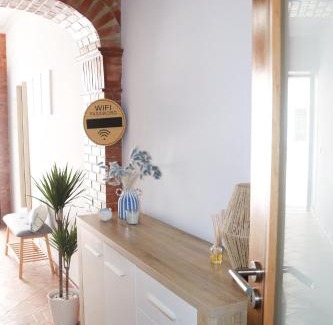 Olhao House | Traditional Home & Private Rooftop Olhão