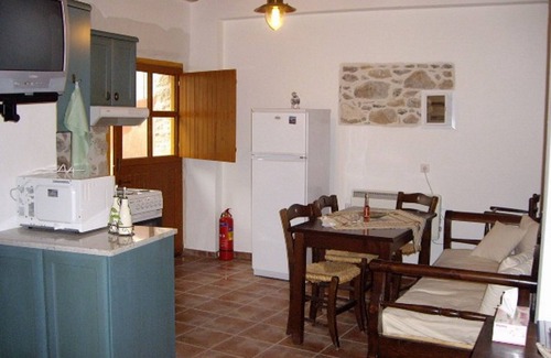 Faistos Cottage | TRADITIONAL LOFT STYLE STONE HOUSE WITH CARACTER