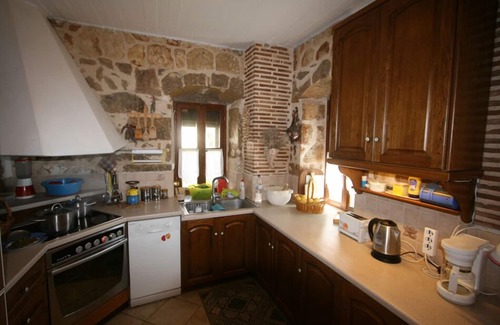 Paliki Villa | Traditional Stone 2 bed Villa,family friendly,relaxing place,near town and beach