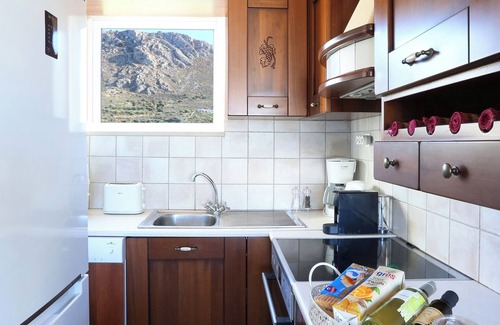 Faistos Villa | Traditional villa in a serene environment with amazing sea view in Listaros