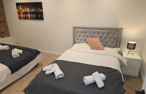 St George's Quarter Apartment | Trafalger Warehouse Penthouse