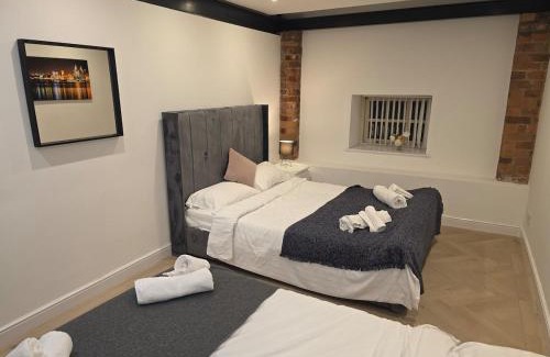 St George's Quarter Apartment | Trafalger Warehouse Penthouse