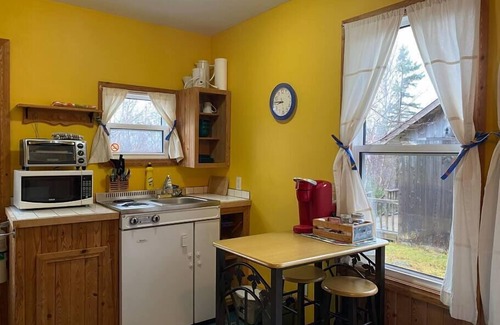 Wreck Cove Cabin | Trailside Cottage #4