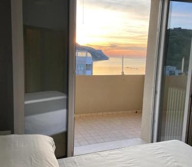 Pesaro Apartment | Tramonto in Baia