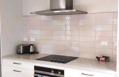 Hamilton Apartment | Tramway 2 Storey Service Apartment 4