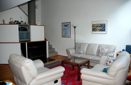Warren Condo | Tranquil 3 B.R Condo - 2 miles to Sugarbush Ski Resort