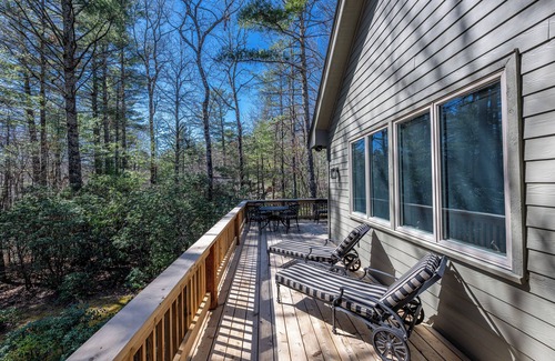 Sapphire House | Tranquil 4 Bedroom-Located in Burlingame Country Club