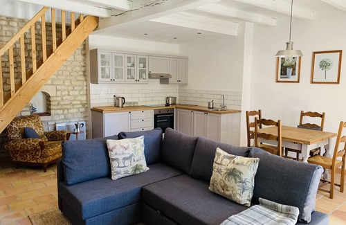 Chives House | Tranquil Cosy interconnecting Gîtes with Private Pool