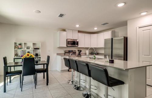 Brooksville House | Tranquil Getaway with Spacious Yard in Brooksville!