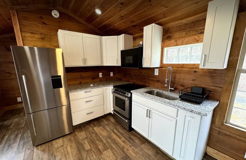 Mineral Cabin | Tranquil Haven:nSecluded Retreat