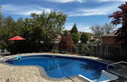 Oakville Apartment | Tranquil Haven Retreat