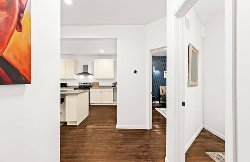 Detroit Apartment | Tranquil Haven Retreat