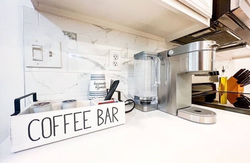 Ogden House | Tranquil Haven: Spacious Retreat for 16+ w/Games