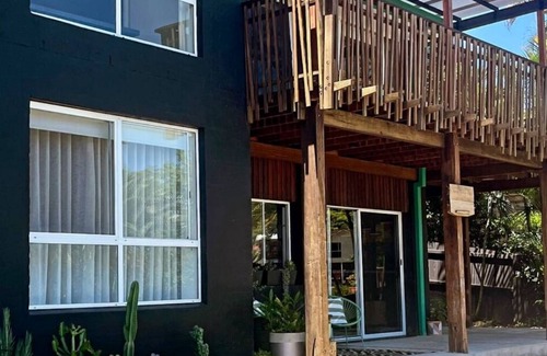 Terranora House | Tranquil holiday home. Short drive to wedding & event venues.nChild Friendly