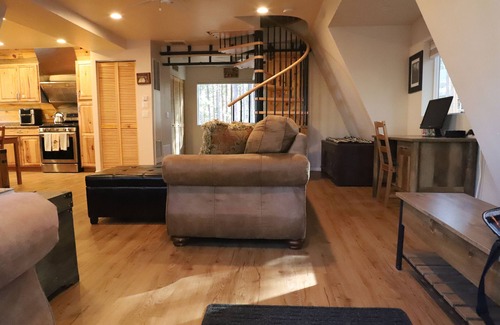 Evergreen House | Tranquil & idyllic 3BR/2BA, A-Frame Cabin, w/WiFi in beautiful Evergreen,