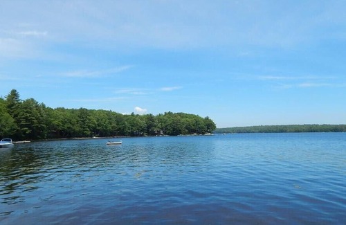Damariscotta Cottage | Tranquil lakefront A-frame on Pemaquid Pond