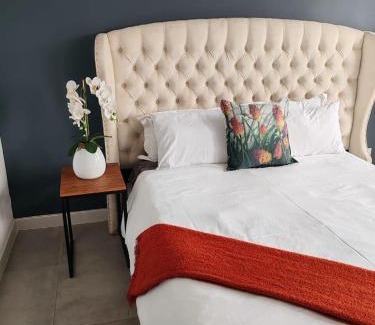 Krugersdorp Apartment | Tranquil Luxury Retreat
