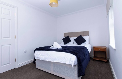 Bowthorpe House | Tranquil Riverside Retreat in Norwich