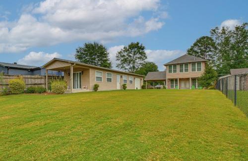 Mid America House | Tranquil Views Riverfront Retreat in Hot Springs!