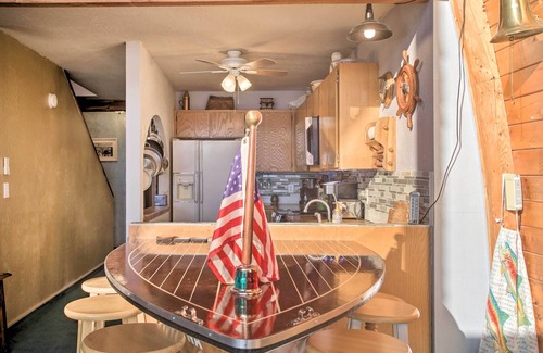 Bayview House | Tranquil Water-Front Panoramic-View Float Home on Scenic Bay Lake Pend Oreille