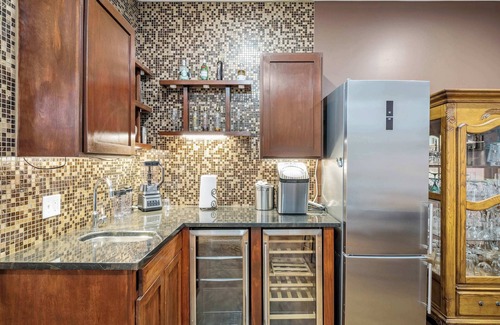 Smyrna House | Tranquil Waters: Sauna, Hot Tub, Chefs Kitchen