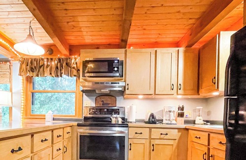 Herbster Cabin | Tranquility & Adventure Await at the River's Edge