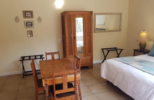 Port Elizabeth Apartment | Tranquility Self-Catering Accommodation