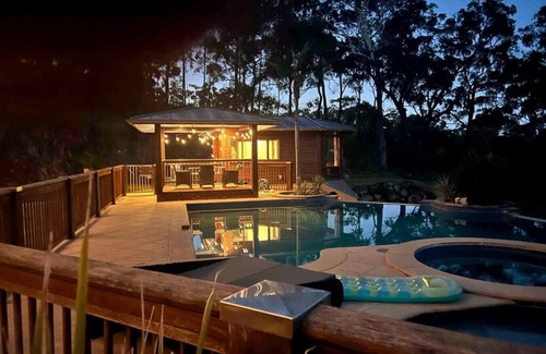Crescent Head House | Tranquillo · Boutique coastal retreat overlooking the ocean with pool/spa