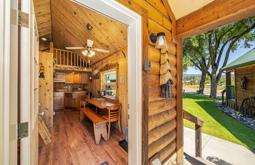 Northport Cabin | Trapper cabin