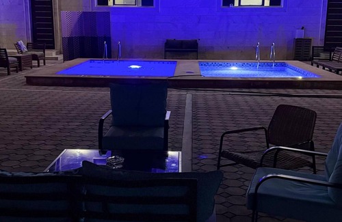 Dubai Villa | Travel Hub Near Business Bay By Al Taj