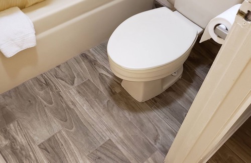 Buford Hotel | Travel Inn - Buford/Mall of Georgia