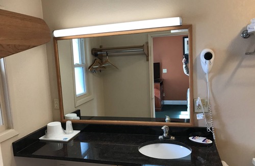 Horseheads Hotel | Travel Inn Horseheads