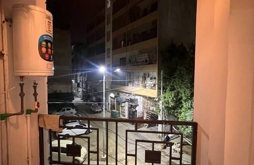 Karachi Apartment | Travellers Heaven 3br Apt Nishat Commercial