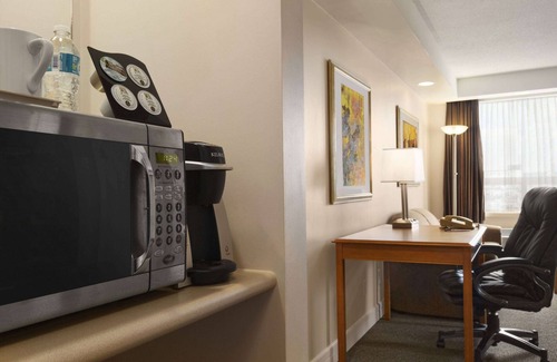 Spruce Grove Hotel | Travelodge by Wyndham Spruce Grove