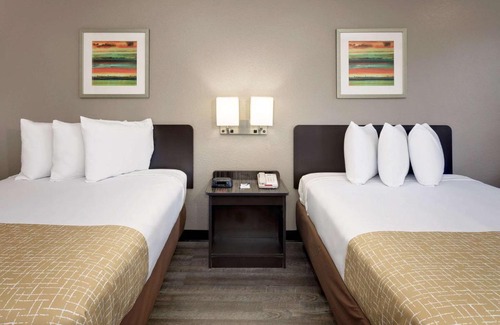 College Park Hotel | Travelodge by Wyndham College Park