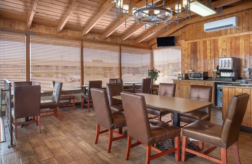 Hawthorne Hotel | Travelodge by Wyndham Hawthorne